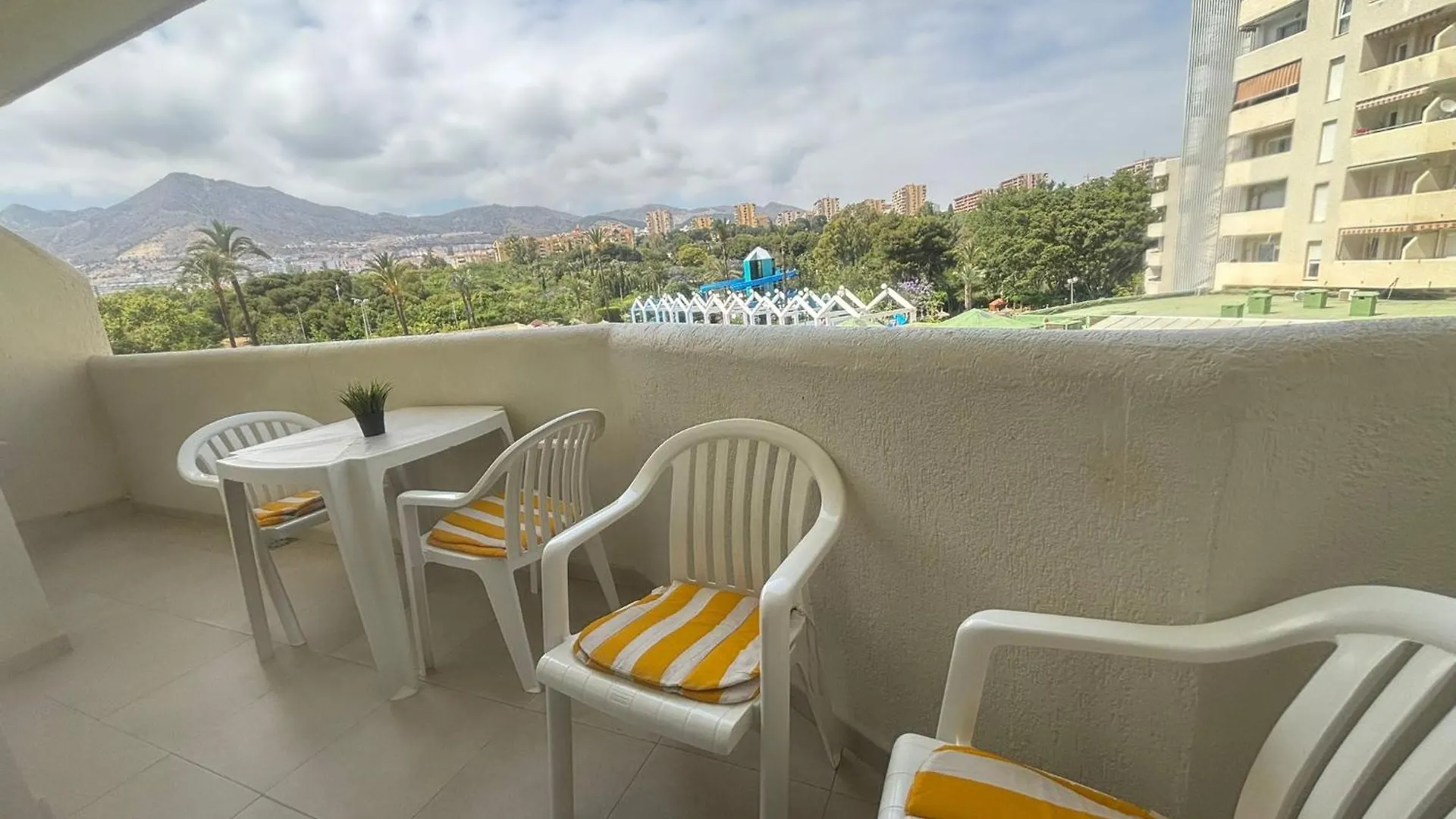 Appartement Apartamentos Benalbeach By Benalnova Benalmádena