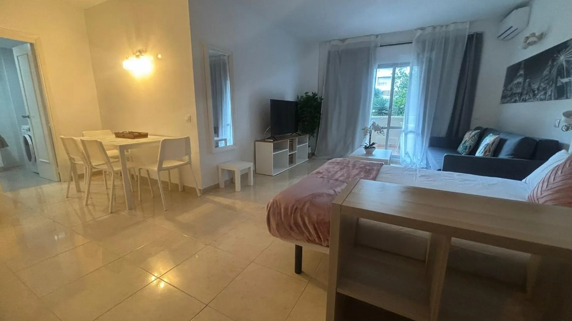 Apartamentos Benalbeach By Benalnova Benalmádena 0*,